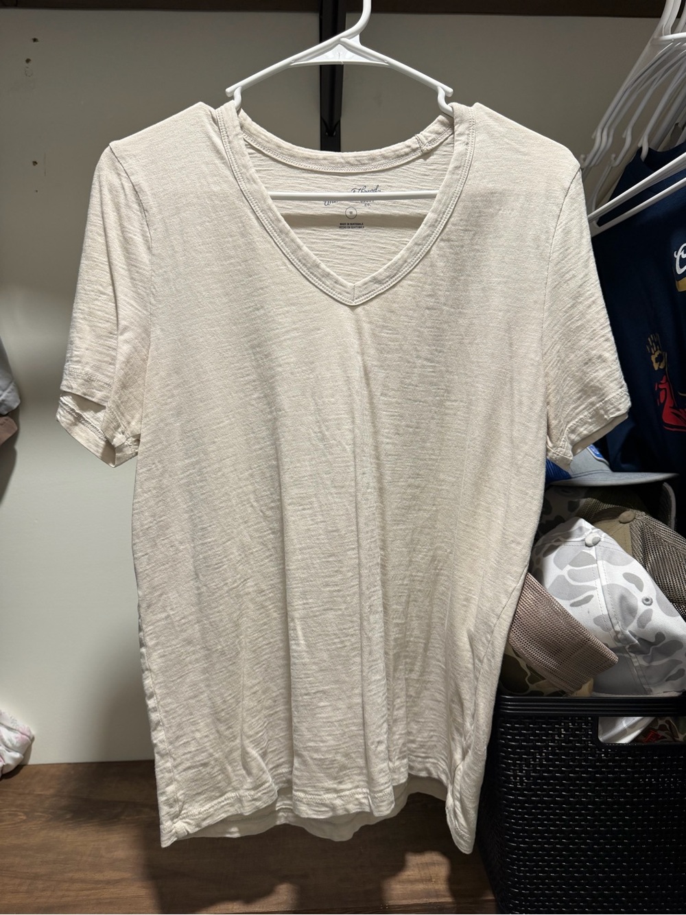 universal thread tee